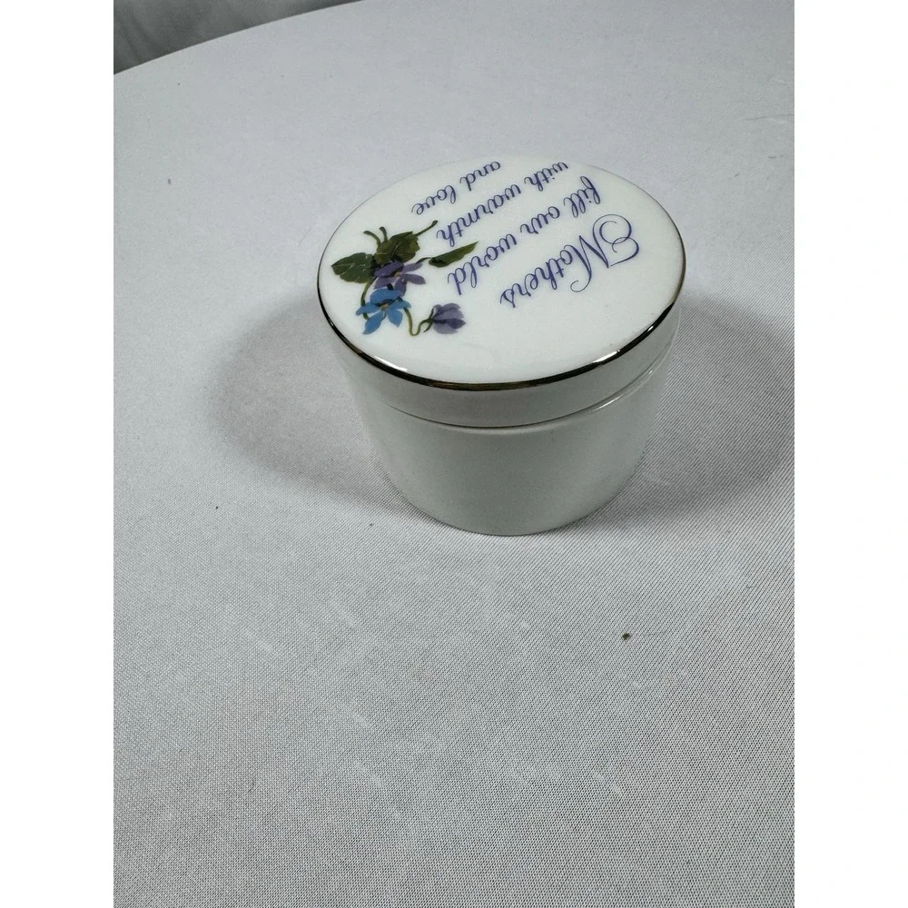 Scented Candle with Floral Lid Quote‎ for Mother's Day Gift